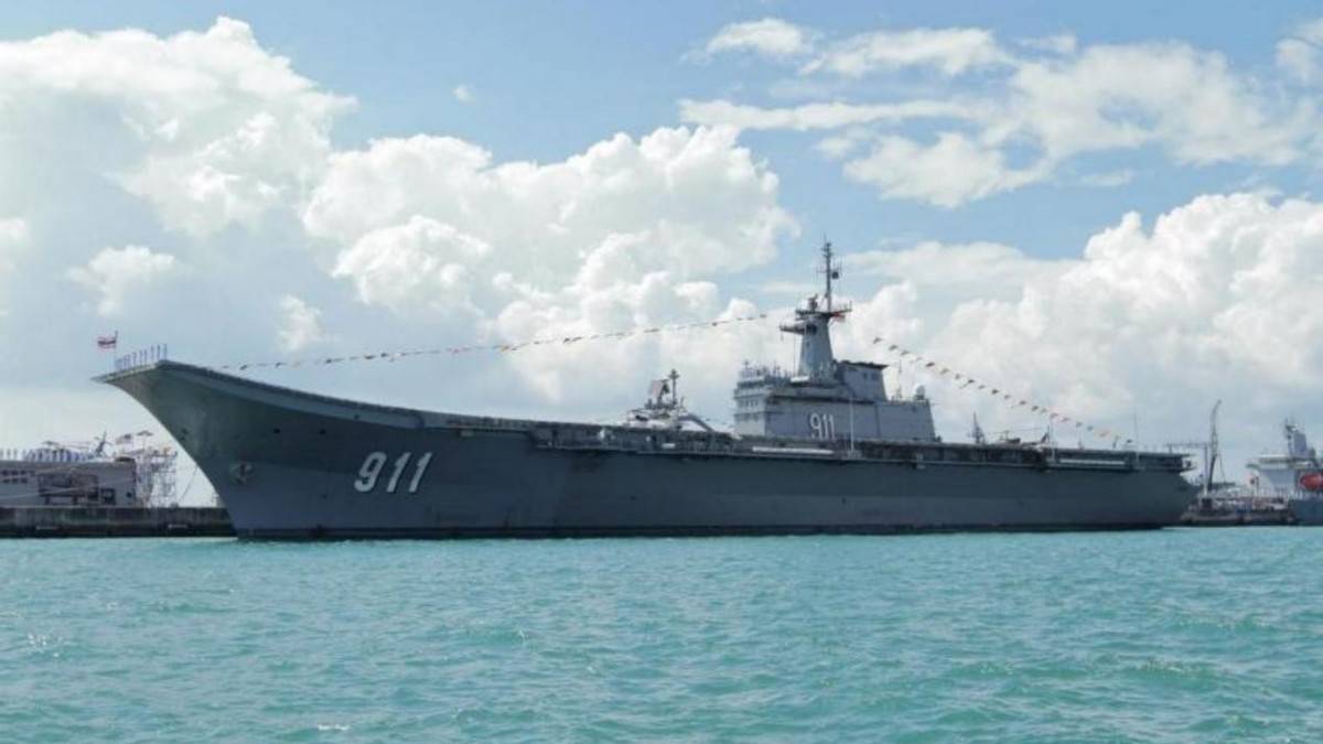 中企承建大桥被炸毁<strong></p>
<p>央行发行数字货币</strong>，泰军航母出动，拉起海上封锁线，打到柬埔寨低头认输为止！