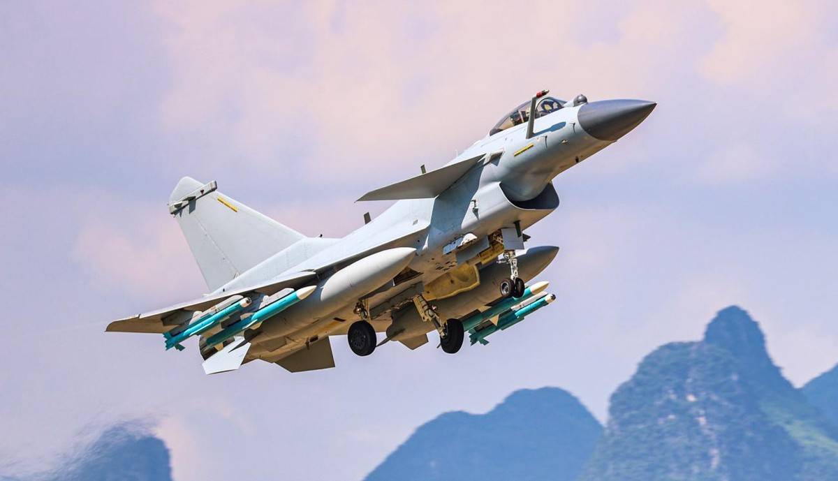 埃及斥资4亿美元<strong></p>
<p>啥是数字货币</strong>,订购中国战机WJ-700,距歼-35只差一步!会有更多国家跟风吗?