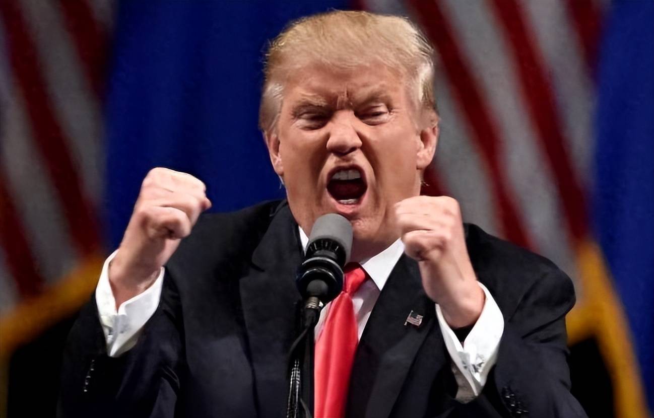 一百枚导弹从天而降<strong></p>
<p>啥是数字货币</strong>,美军发起斩首行动,特朗普一声令下,局势严峻