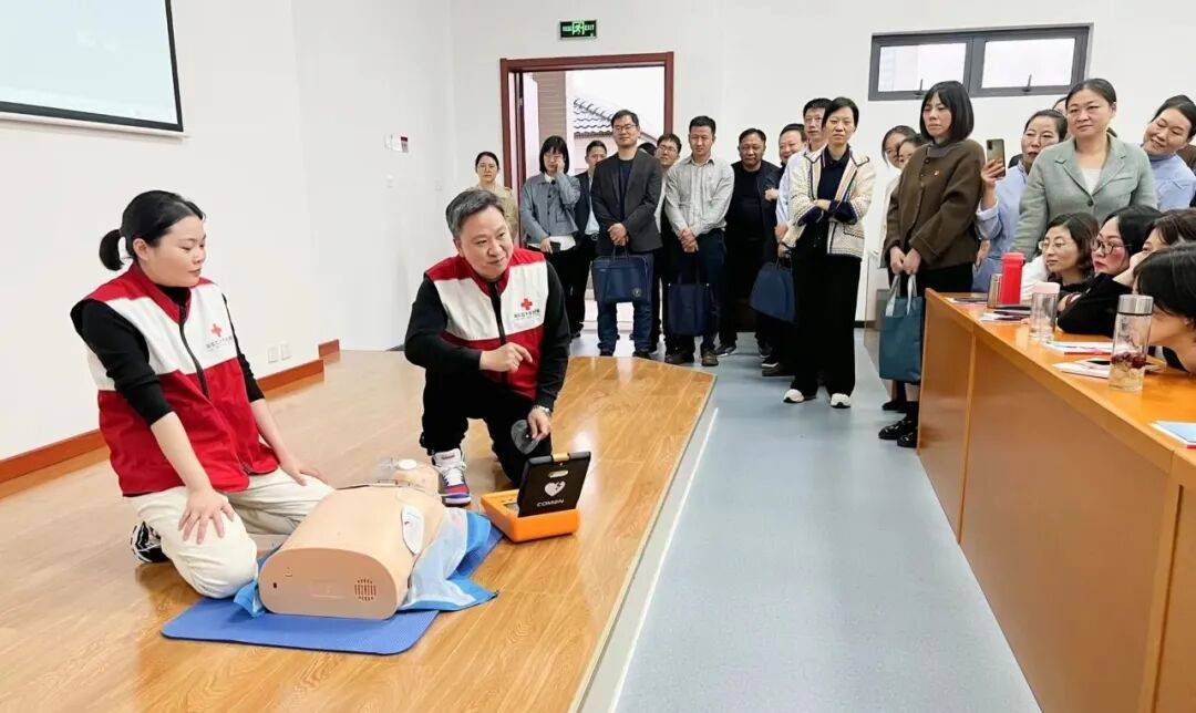 1.4万救护员+89台AED<strong></p>
<p>啥是数字货币</strong>，随州市红十字会织密“黄金4分钟”生命网