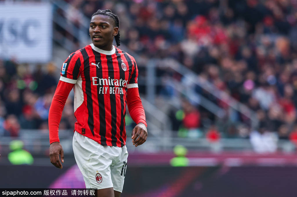 观战台:曼联恶战纽卡+切尔西火拼维拉 曼城冲八连胜