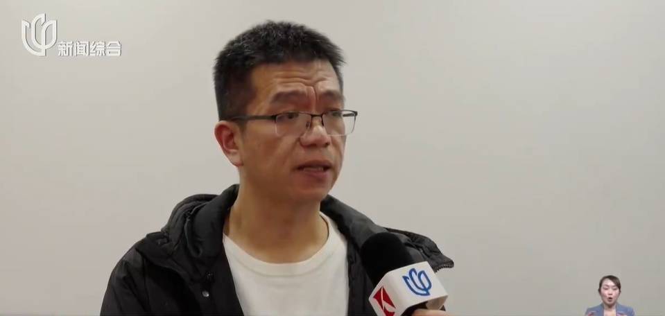 太夸张!上海人比比谁家楼下井盖多!有人家门口100个<strong></p>
<p>数字货币矿机</strong>,“走路难!到处都像贴膏药”...