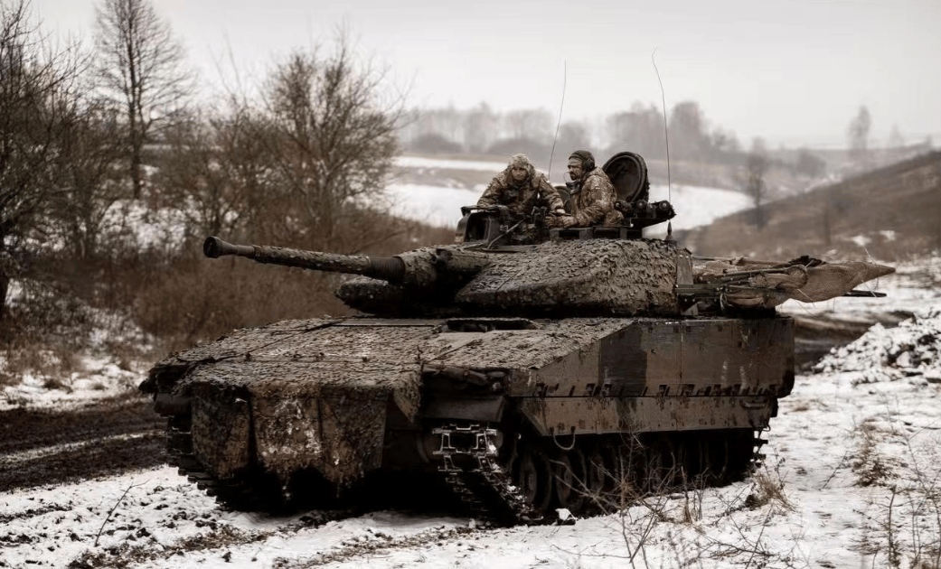 俄军正把乌军吊起来炸<strong></p>
<p>币安数字货币</strong>,俄方报仇零时差,一名"北约关键上校"阵亡!