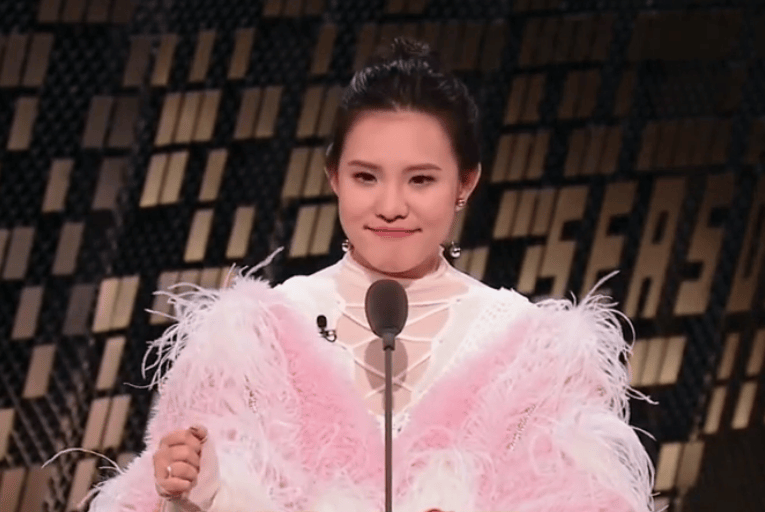 谢依霖吐槽董璇老公张维伊：婚前说不要孩子，婚后又说要孩子