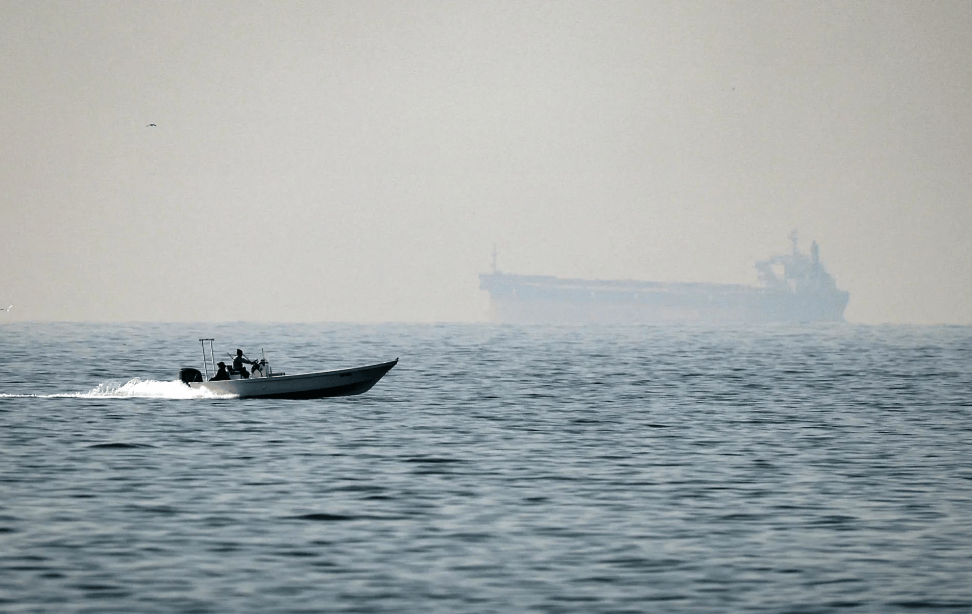 6000枚伊朗水雷还没放<strong></p>
<p>数字货币私募</strong>,布雷船先炸沉,特朗普警告:前所未有轰炸